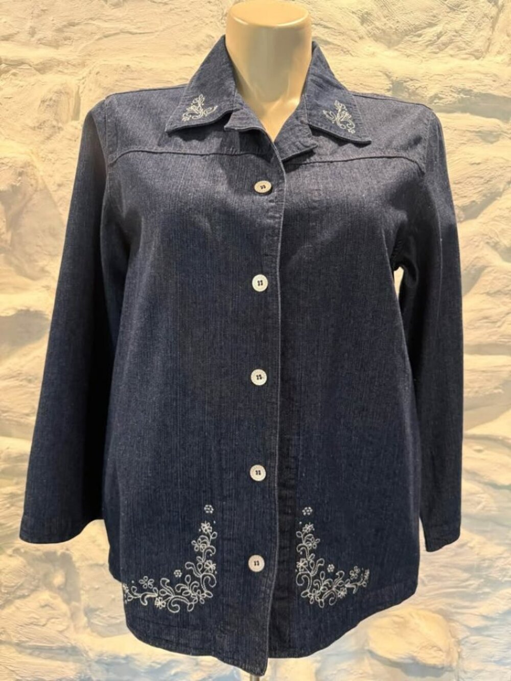 Vintage Tudor Court Demin Button Down Embroidered Jacket Size XL